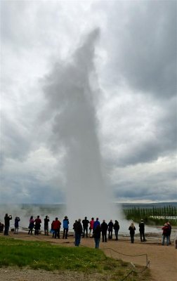 232 Strokkur (geyser).jpg