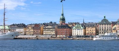 250 gamla stan from Skeppsholmsbron.jpg