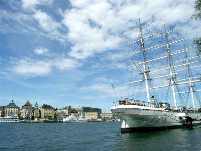 255 gamla stan from Skeppsholmsbron.jpg