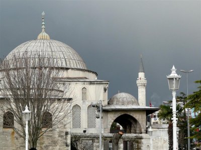 186 Blue Mosque Tomb.jpg