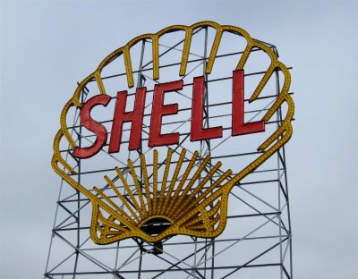 688 Shell Sign.jpg