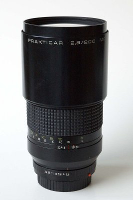 Prakticar 200mm F2.8