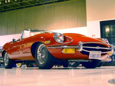 Jaguar E-Type in red