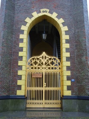Usquert, deur NH kerk, 2008.jpg