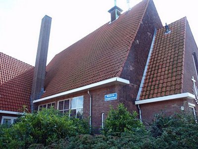 Sneek, nieuw apostolische kerk 13 [004], 2012.jpg