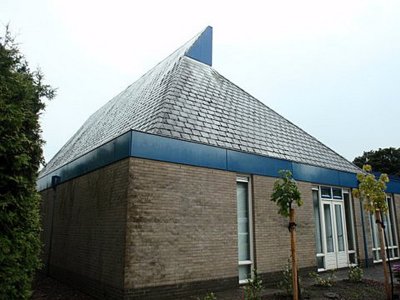 Heerenveen, geref kerk vrijgem Fonteinkerk 11 [004], 2012.jpg