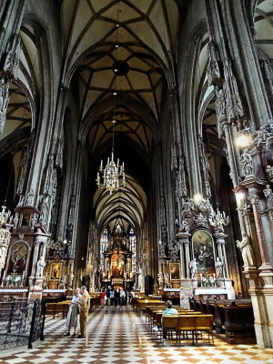 Intrieur de la cathdrale Saint-tienne