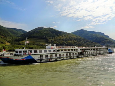 Un autre bateau sur le Danube