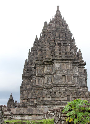 PRAMBANAN HINDU TEMPLE - YOGYAKARTA INDONESIA (12).JPG