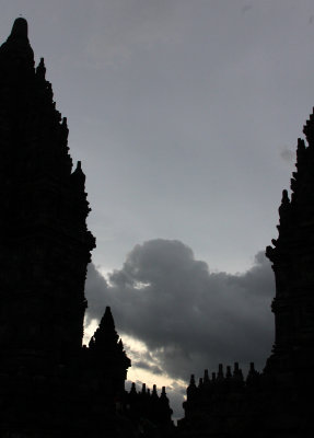 PRAMBANAN HINDU TEMPLE - YOGYAKARTA INDONESIA (30).JPG