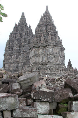 PRAMBANAN HINDU TEMPLE - YOGYAKARTA INDONESIA (9).JPG