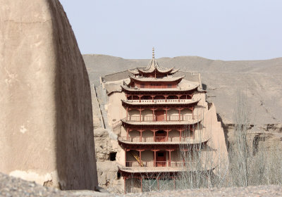 MOGAO GROTTOES - DUNHUANG GANSU CHINA (8).JPG