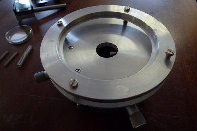 Adjustable lens mount