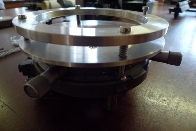 Adjustable lens mount