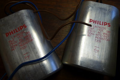 Spectral lamp power supply
