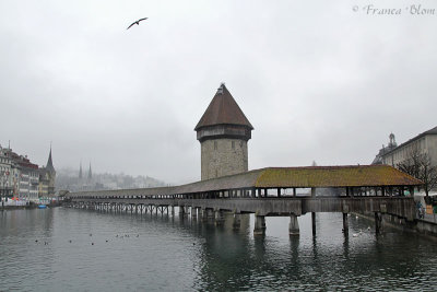 De oude houten brug in Luzern