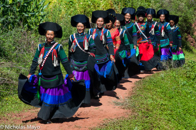 China (Sichuan) - Formal Funeral Greeters