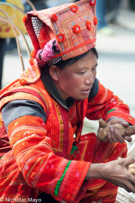 China (Yunnan) - Lady In Orange