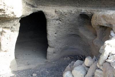 Bandama Caldera 5 caves.jpg