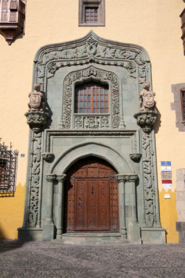Library door, Casa de Coln (Columbus House).jpg