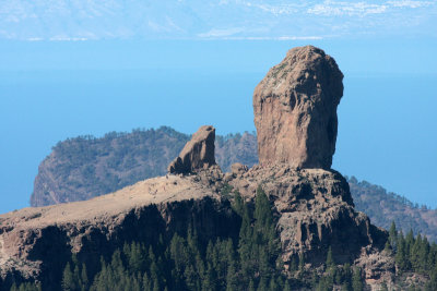 Roque Nublo plateau 2.jpg