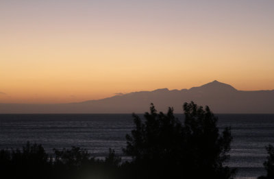 Sunset to Mt Tiede.jpg