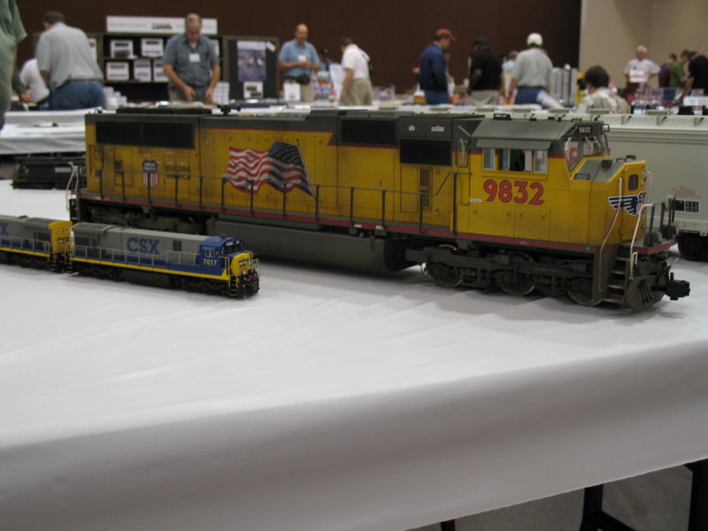 John Welthers G-scale SD-70 alongside his HO-scale CSX engines.