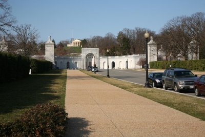 Entry to Arlington Cemetery