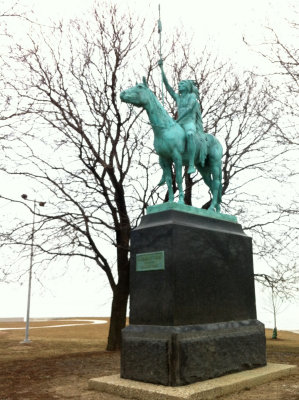 Estatua en el lago Michigan