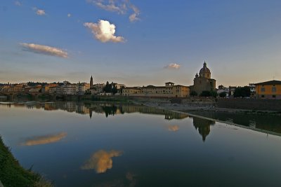 The Arno, Santa Trinit