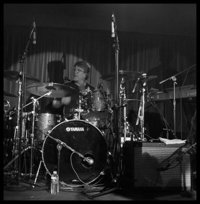 Tommy Brechtlein on drums 