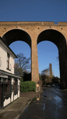 Farningham  viaduct, with  old  mill  chimney