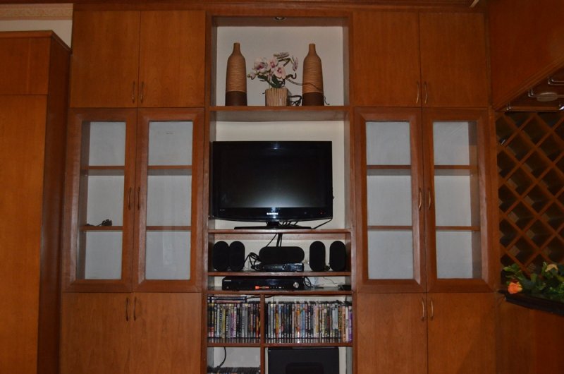 entertainment cabinet.jpg