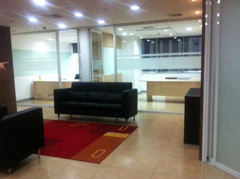 420 Sq.m. Office Space in Legaspi Village
