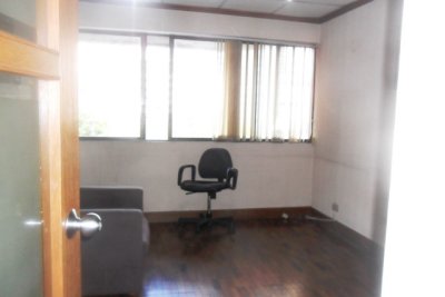 210 Sq.m. Office Space in Legaspi Village