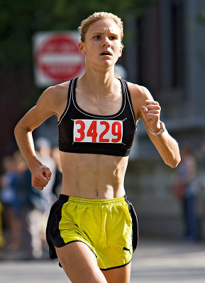 Lindsey Scherf of Scarsdale, NY - Women's 5K winner