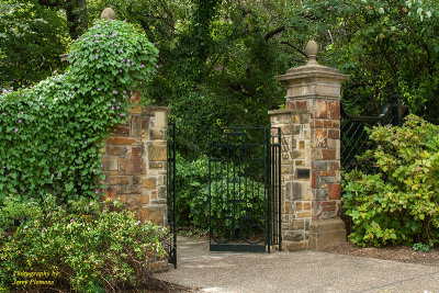 5095-Garden-Gate