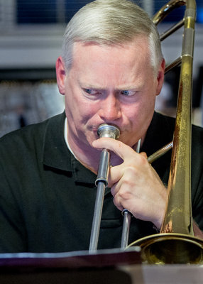 9914-Mark-Thomas-on-Trombone