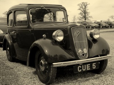 Classic cars at Upton