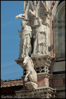 Entrance statues