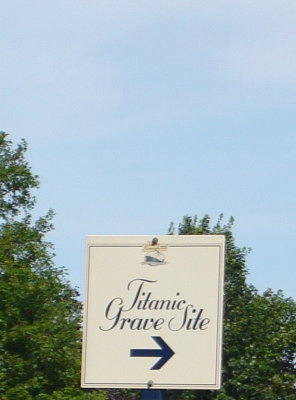 tit sign.jpg