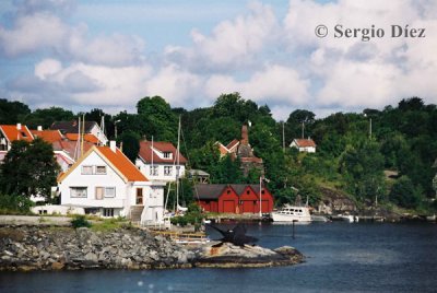 2-Little village on the way to Stavanger.jpg