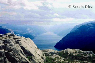 20c-Lysefjord ret.jpg