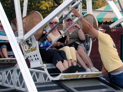 30 Tory, Edith, Lori at Oaks Park 01.jpg