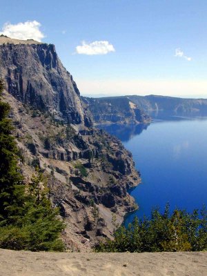 15 Crater Lake 02.jpg