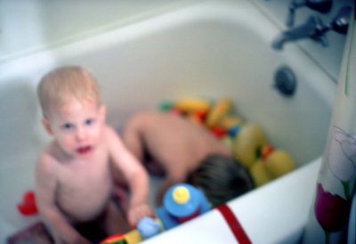 16 Keith and Erica in the tub 04.jpg