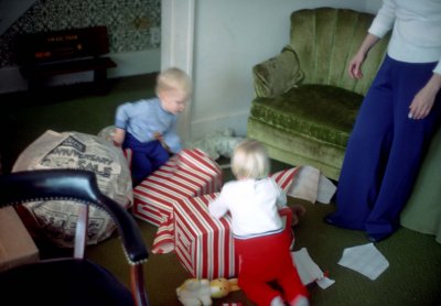01 Keith and Erica attacking the presents 01.jpg