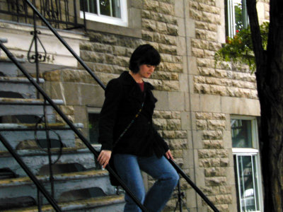 07 Kate on the stair.JPG