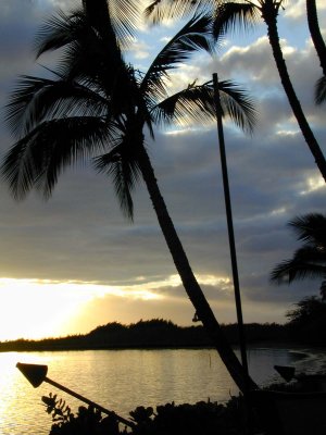 30 Sunset at Hotel Moloka'i 01.jpg