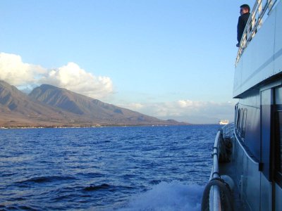 53 Approaching Lahaina harbor.jpg